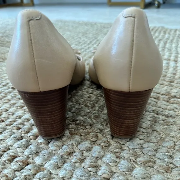 Cole Haan Women’s Elsie Bow Wedge Sz 9.5 Beige Slip On Shoes MSRP $180. NWOT