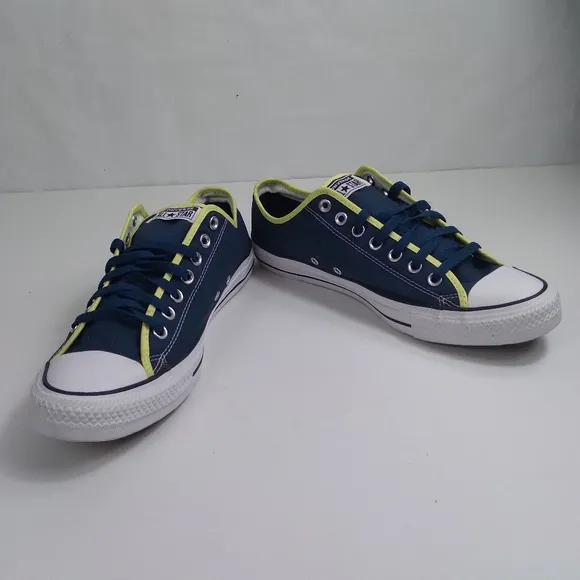 Converse ubuntu All star unisex low top tennis shoes men 11, women 13