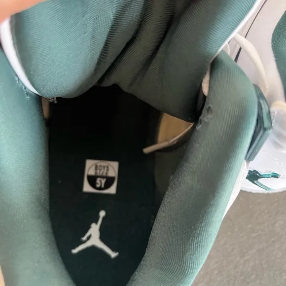 COPY - Nike Air Jordan  4 retro oxidized green GS 5y women 6.5 fq8213-103new