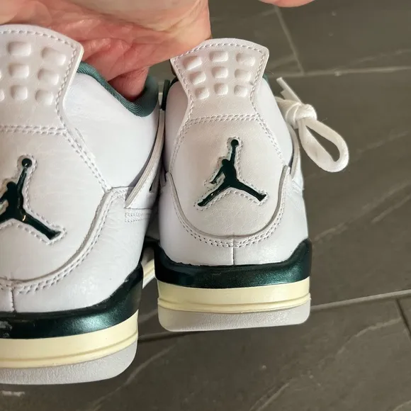 COPY - Nike Air Jordan  4 retro oxidized green GS 5y women 6.5 fq8213-103new