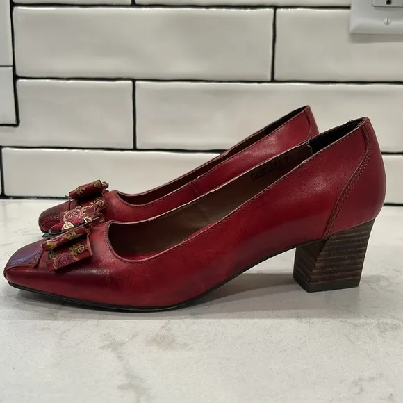 Corkys Women's Camellia Elite Pumps Shoes Red SZ 7 Leather Bow Block Heel