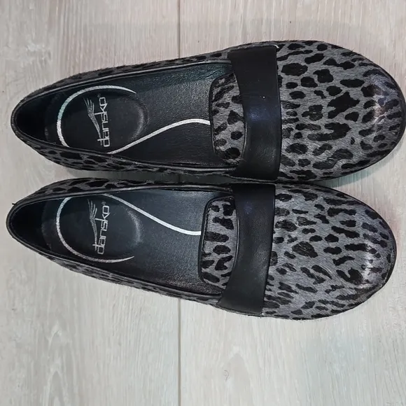 Dansko Women Ocsana calf hair Leather Mary Jane Clog shoes sz 36/5.5-6