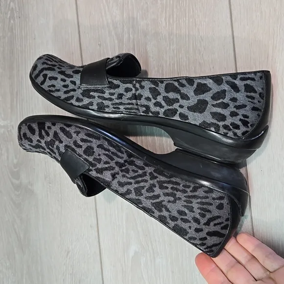 Dansko Women Ocsana calf hair Leather Mary Jane Clog shoes sz 36/5.5-6