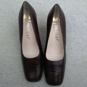 Delman Brand Classic Leather Heeled Pumps
