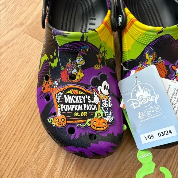 Disney Parks Halloween 2024 Mickey’s Pumpkin Patch Adult Clogs Crocs W9 M7 NEW