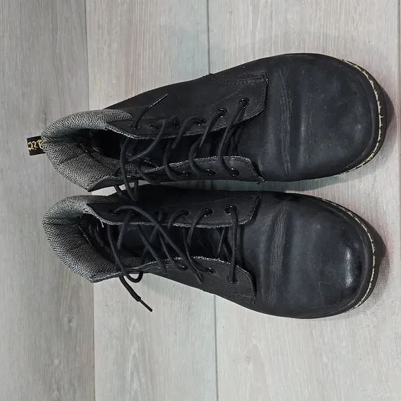 Doc.Martnes Women Ankle Leather Air Wait Boots Shoes Sz 9
