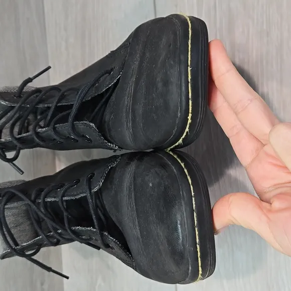Doc.Martnes Women Ankle Leather Air Wait Boots Shoes Sz 9