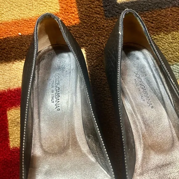 Dolce &amp; Gabbana Black Heels with Gold Buckle