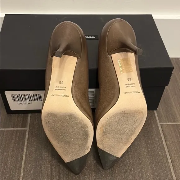 Dolce &amp; Gabbana Brown Leather Heels with Gold Embellishment