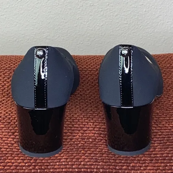 Donald J Pliner Heels Pumps NWT CORIN-D Size 6