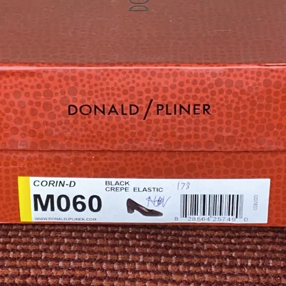 Donald J Pliner Heels Pumps NWT CORIN-D Size 6