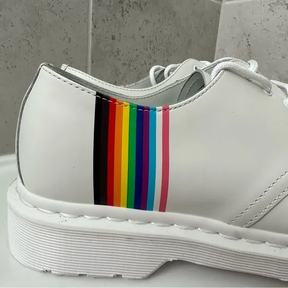 Dr. Martens 1461 Pride Oxford Shoes Size 8 Men/9 Women