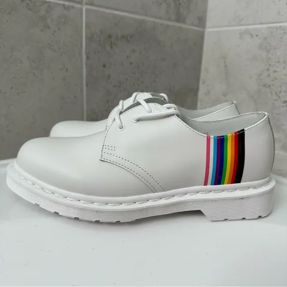 Dr. Martens 1461 Pride Oxford Shoes Size 8 Men/9 Women