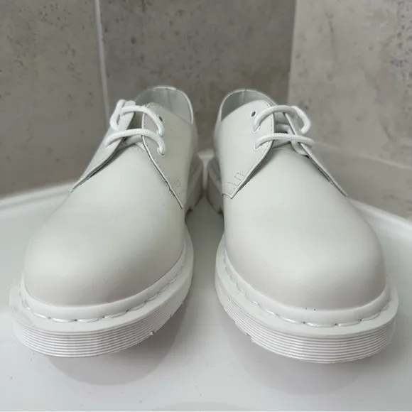 Dr. Martens 1461 Pride Oxford Shoes Size 8 Men/9 Women