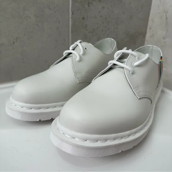 Dr. Martens 1461 Pride Oxford Shoes Size 8 Men/9 Women