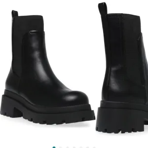DV by Dolce VitaDV Dolce Vita Lug SoleChelsea Boot Shoes Women Boots size 10