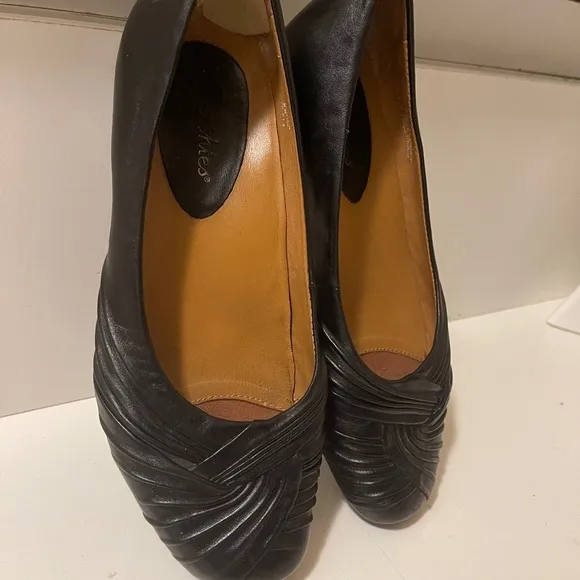 Earthies Black Gathered Ruche Leather Flats Shoes VANYA 8 Medium Excellen...