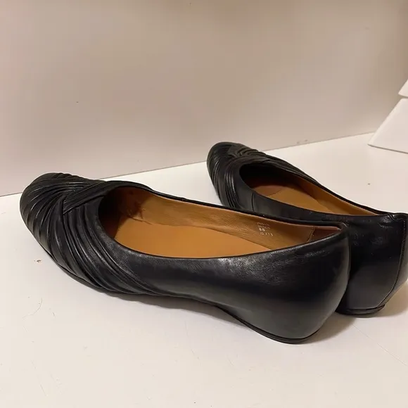 Earthies Black Gathered Ruche Leather Flats Shoes VANYA 8 Medium Excellen...