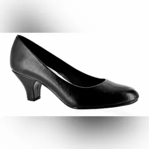 Easy Street Womens Fabulous Cone Heel Pumps. 7.5 M