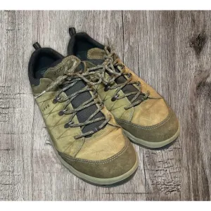 Ecco Ultra Goretex waterproof hiking shoes brown leather men’s size 8.5