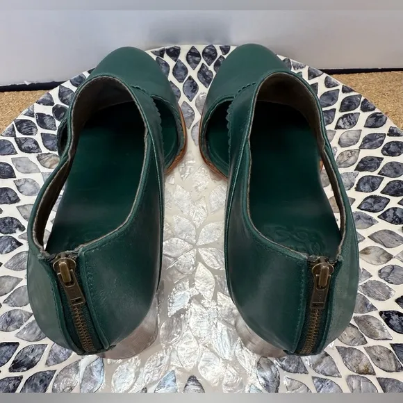 Elf Rain Kiss handmade Emerald Green leather booties 9.5