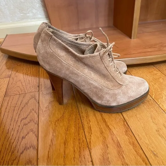 Envy Mary Sz 7 Lace Up Tan Beige Leather Suede Oxfords Shoes Pumps Stilettos
