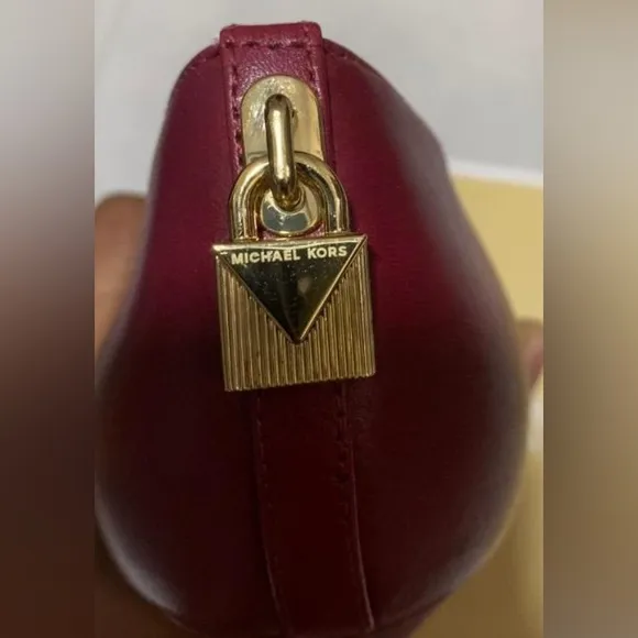 EUC MICHAEL Michael Kors Antoinette Pumps Oxblood/Maroon Size 7