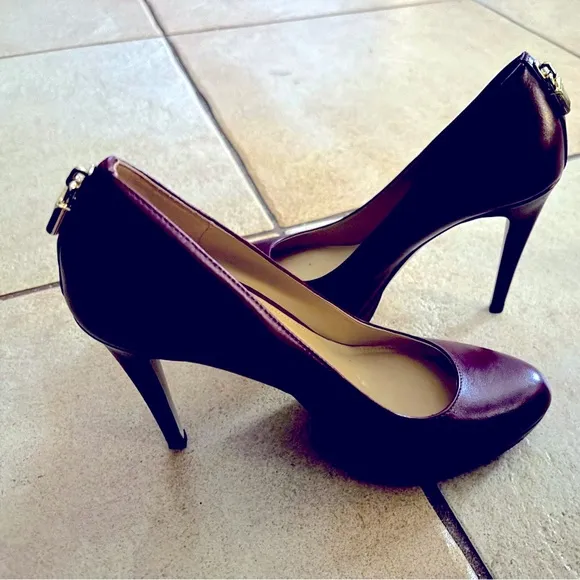 EUC MICHAEL Michael Kors Antoinette Pumps Oxblood/Maroon Size 7