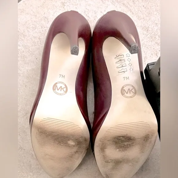 EUC MICHAEL Michael Kors Antoinette Pumps Oxblood/Maroon Size 7
