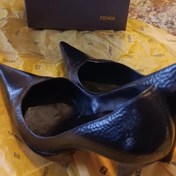 Fendi Black Patent Leather Pointed Toe Shoes Size Eu 39.5/US 8.5