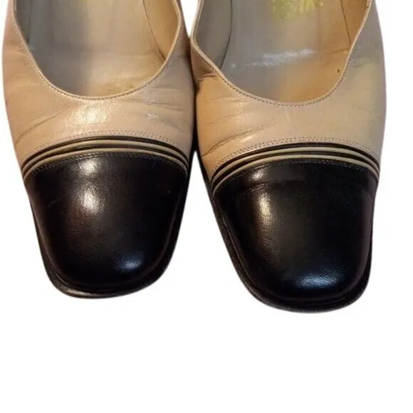 Ferragamo 8.5 A Beige Black Leather Cap Toe Pumps Mid Heel Womens Shoes Vintage