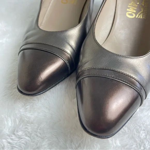 Ferragamo Pumps High Heels Shoes | Toe Cap Metallic designer Italian Leather 7.5