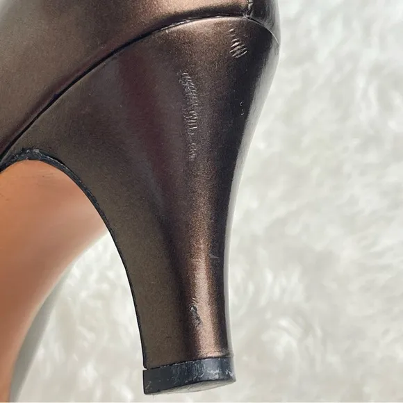 Ferragamo Pumps High Heels Shoes | Toe Cap Metallic designer Italian Leather 7.5