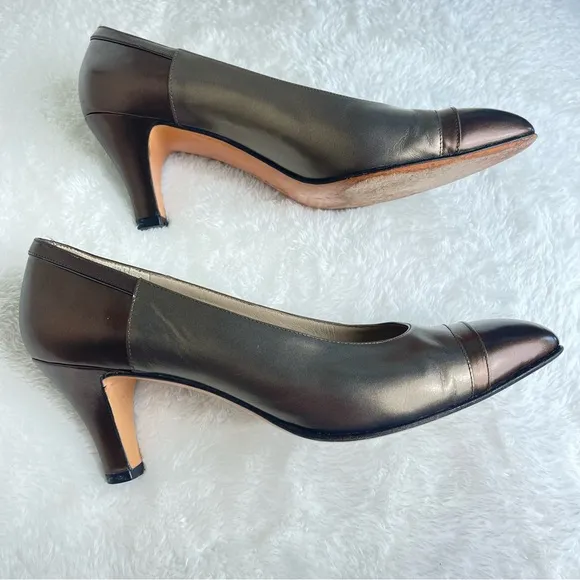 Ferragamo Pumps High Heels Shoes | Toe Cap Metallic designer Italian Leather 7.5
