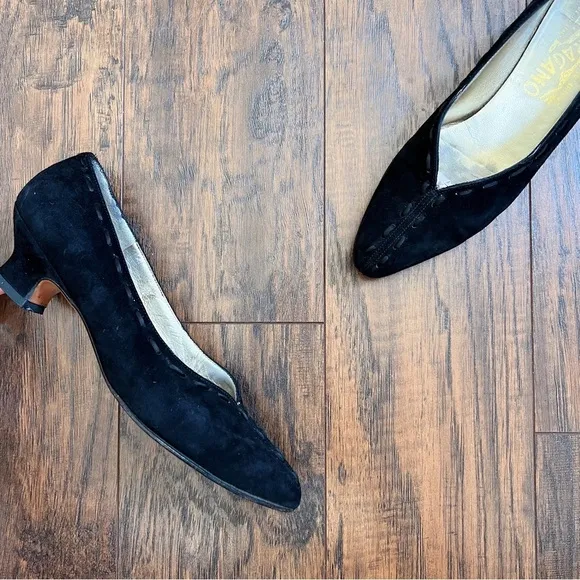 Ferragamo • vintage black suede pumps witchy low cuban heel 90s goth point toe