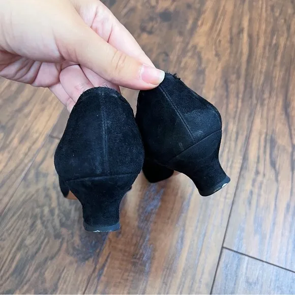 Ferragamo • vintage black suede pumps witchy low cuban heel 90s goth point toe