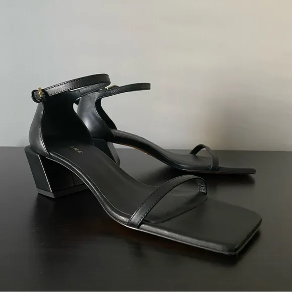 FRAME Like New Le Summit Square Toe Sandal Black Size 6