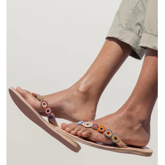 Free People NWT  laidback London Fun Tribal Flip Flop hand beaded sandal 🌈 🙏