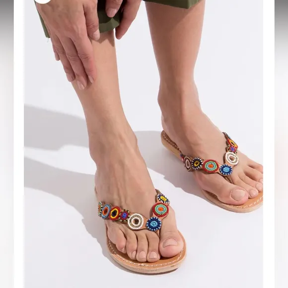 Free People NWT  laidback London Fun Tribal Flip Flop hand beaded sandal 🌈 🙏