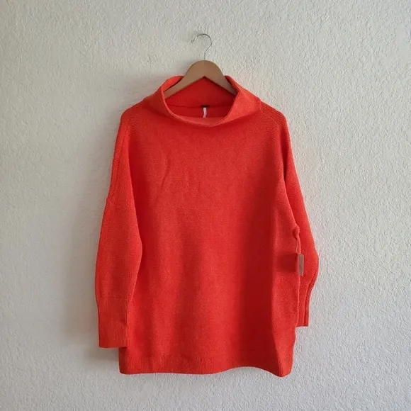 Free People * Ottoman Slouchy Pullover Tunic Sweater size XS Orange