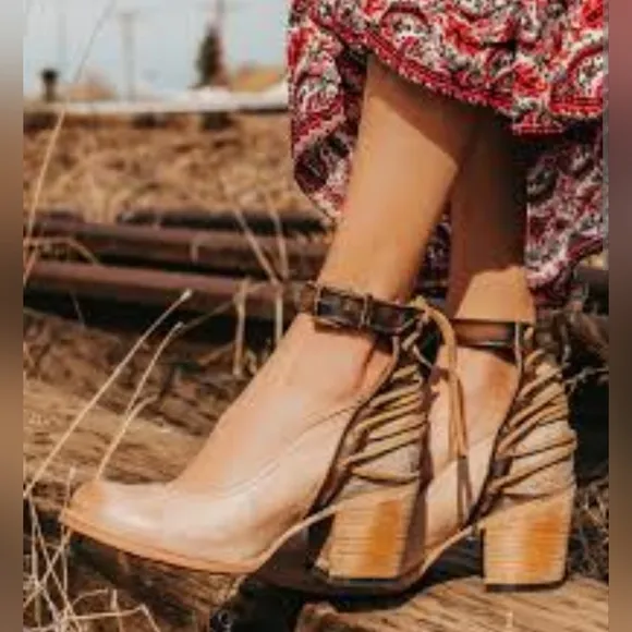 Freebird Raenne Heels Fits Like a 7