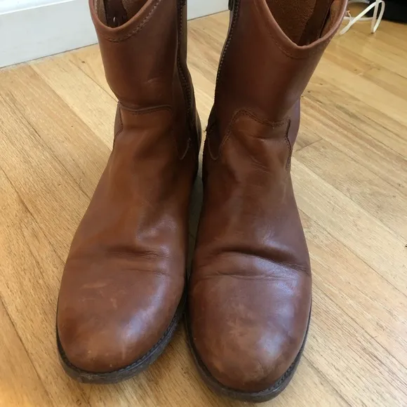 Frye Melissa Button Zip Short Brown Leather Boot size 8.5