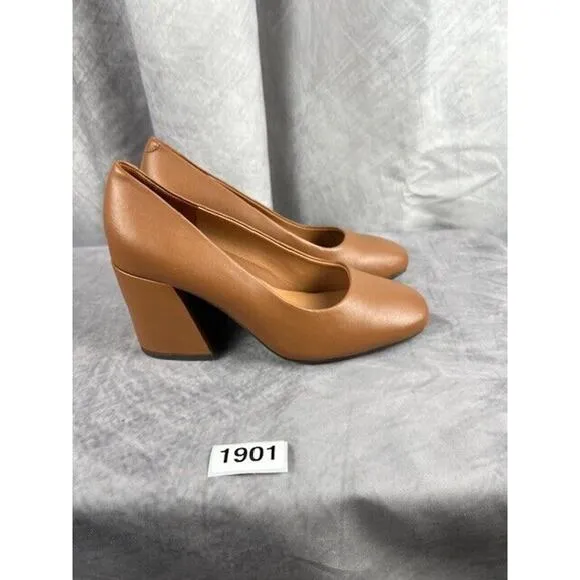 Gentle Souls by Kenneth Cole Women's Irie Block Heel Pump size 7