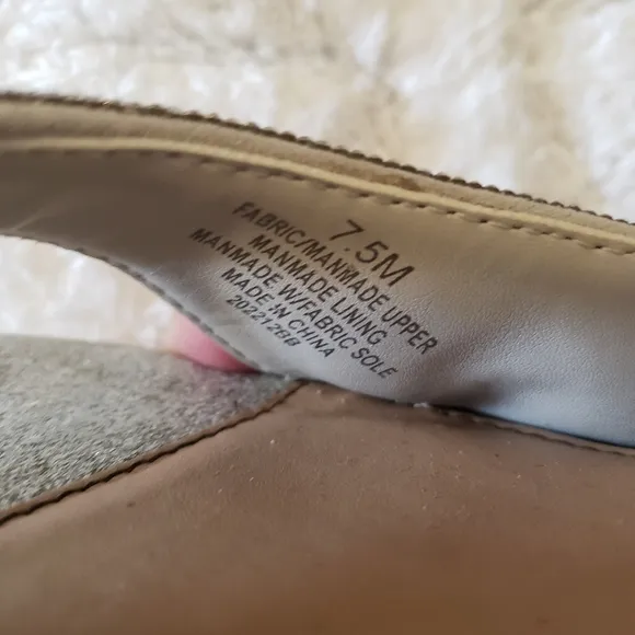 GIANI BINI SILVER GLITER DRESS HIGH HEELS SIZE:7 1/2 M
