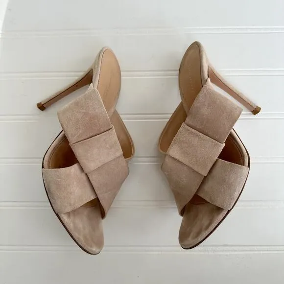 Gianvito Rossi Beige Tan Crisscross Suede Bow Open Toe Heels Sandals 105mm Mule