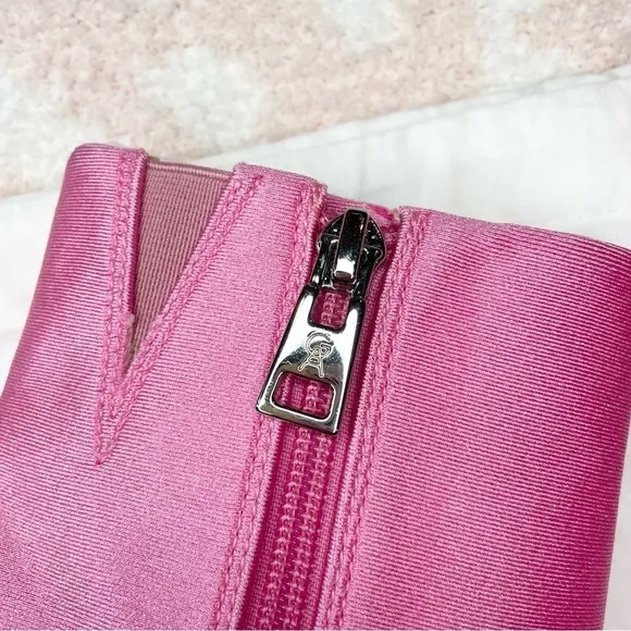 Good American Emma High Bootie Pointed Toe in Pink With Dust Bag 4 NWOT