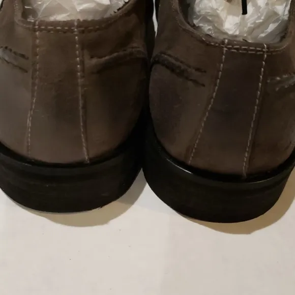 GRAY- Saks Fifth Avenue size 10 Men Shoes