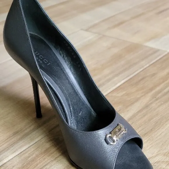 Gucci Calfskin Grey Leather Peeps Pumps Shoes. Eur. 38.5