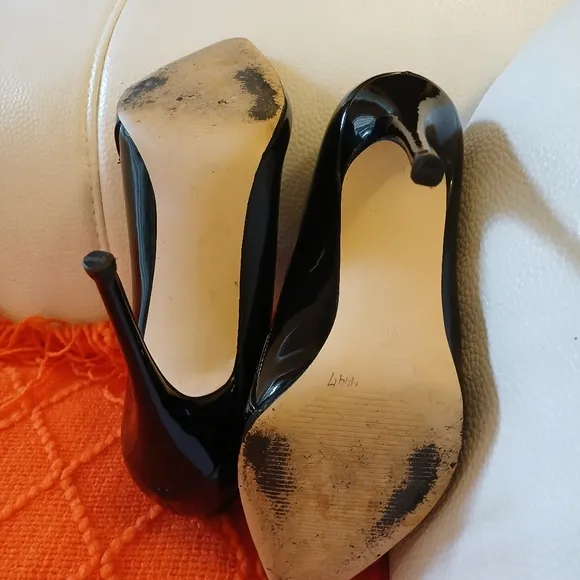 Guess Shoes Heels Bootie sz 7 Heels 4&quot; Used Womens