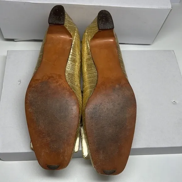 Herbert Levine Vintage Gold Lame Metalic Sequin Buckle 60s Low High Heels Shoes